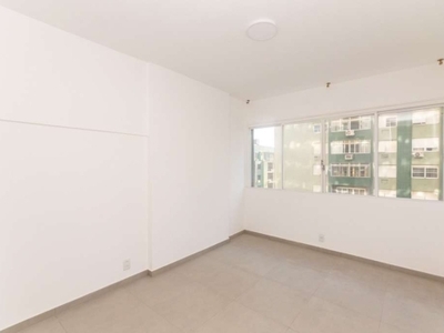 Apartamento com 1 quarto para alugar na avenida senador salgado filho, 327, centro histórico, porto alegre, 26 m2 por r$ 900