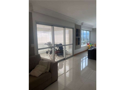 Apartamento para locação com 3 suítes na av. joão fiusa