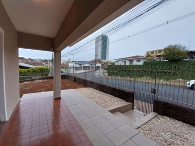 Casa com 3 quartos para alugar na rua machado de assis, 626, uvaranas, ponta grossa, 230 m2 por r$ 3.000