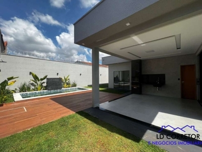 Casa com 3 quartos projeto moderno com quintal pela lateral e fundo com piscina e área gourmet no bairro cardoso
