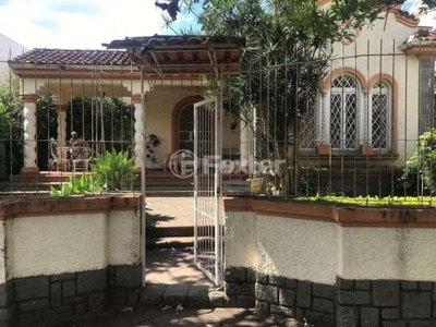 Casa com 4 quartos à venda na rua cariri, vila assunção, porto alegre, 234 m2 por r$ 1.300.000