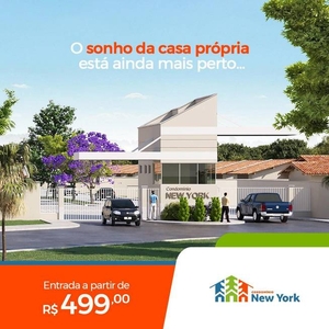 Casa de Condomínio com 2 Quartos e 2 banheiros à Venda, 55 m² por R$ 208.000