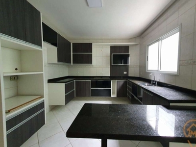 Sobrado com 3 quartos para alugar, 97.30 m2 por r$2600.00 - boqueirao - curitiba/pr