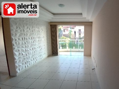 Apartamento Duplex com 2 quartos em RIO BONITO RJ - Centro