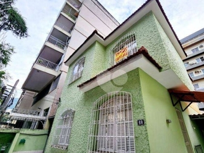 Casa duplex com 04 quartos e vagas no grajaú