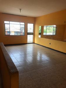 PRÉDIO DE 3 ANDARES COMERCIAL