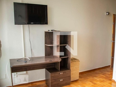 APARTAMENTO no 24º andar com 1 dormitório