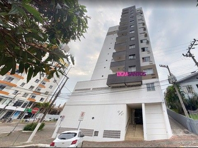 APARTAMENTO NO CENTRO DE CHAPECÓ COM 2 QUARTOS