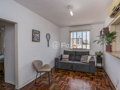 Apartamento 2 dorms à venda Rua Monsenhor Veras, Santana - Porto Alegre