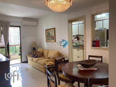 Apartamento à venda em Barra da Tijuca com 64 m², 2 quartos, 1 suíte, 1 vaga