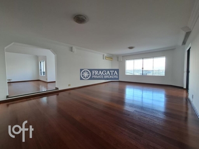 Apartamento à venda em Jardim Marajoara com 232 m², 4 quartos, 4 suítes, 3 vagas