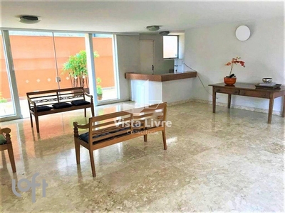 Apartamento à venda em Jardim Paulistano com 240 m², 4 quartos, 2 suítes, 2 vagas