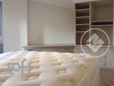 Apartamento à venda em Moema Pássaros com 246 m², 3 quartos, 2 suítes, 2 vagas