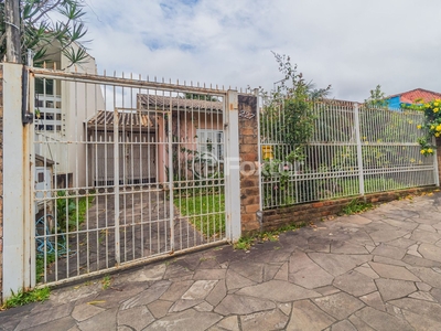 Casa 2 dorms à venda Avenida Mário Meneghetti, Morro Santana - Porto Alegre