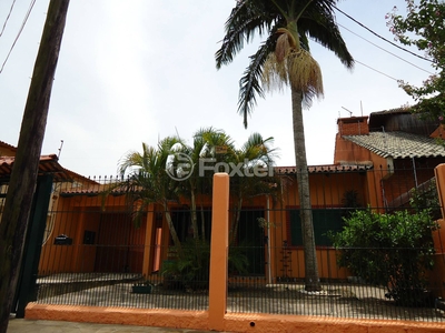 Casa 2 dorms à venda Rua Lauro Rodrigues, Rubem Berta - Porto Alegre