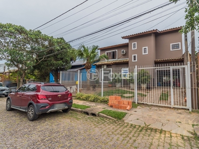 Casa 3 dorms à venda Rua Doutora Noemi Valle Rocha, Serraria - Porto Alegre