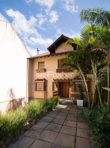 Casa 3 dorms à venda Rua Edgar Luiz Schneider, Jardim Isabel - Porto Alegre