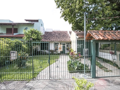 Casa 3 dorms à venda Rua Engenheiro Coelho Parreira, Ipanema - Porto Alegre