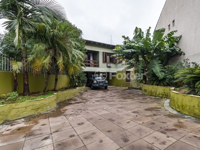 Casa 3 dorms à venda Rua Estácio de Sá, Chácara das Pedras - Porto Alegre