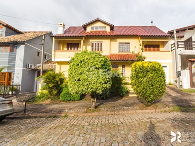 Casa 3 dorms à venda Rua Kyve T. Knijnik, Espírito Santo - Porto Alegre