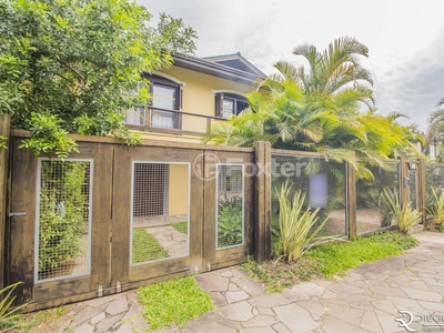 Casa 3 dorms à venda Rua Monte Alverne, Chácara das Pedras - Porto Alegre