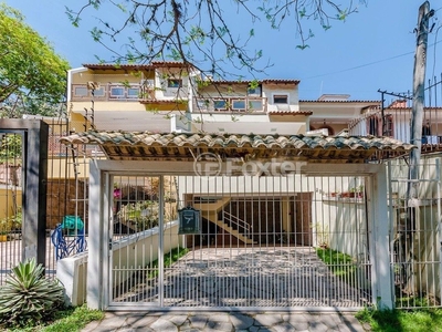 Casa 3 dorms à venda Rua Padre João Batista Reus, Vila Conceição - Porto Alegre