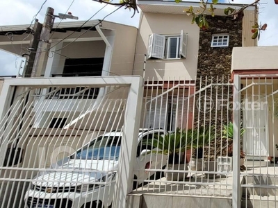 Casa 3 dorms à venda Rua Reverendo Daniel Betts, Morro Santana - Porto Alegre