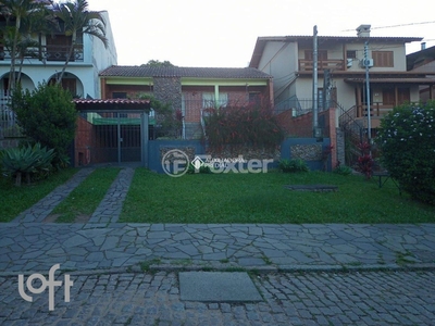 Casa 3 dorms à venda Rua Teotônia, Camaquã - Porto Alegre