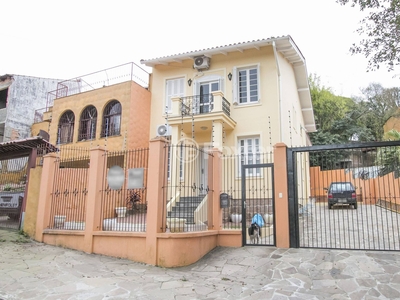 Casa 4 dorms à venda Rua dos Minuanos, Espírito Santo - Porto Alegre