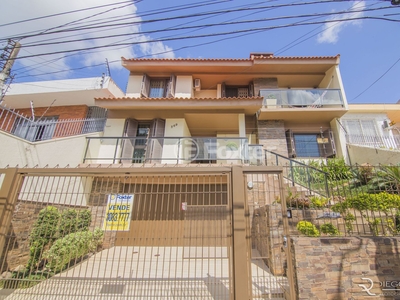 Casa 4 dorms à venda Rua Eurico Lara, Medianeira - Porto Alegre