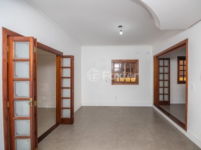 Casa 4 dorms à venda Rua Ricalde Marques, Jardim São Pedro - Porto Alegre