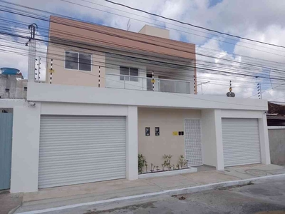 Casa com 4 quartos à venda no bairro Casa Amarela, 140m²