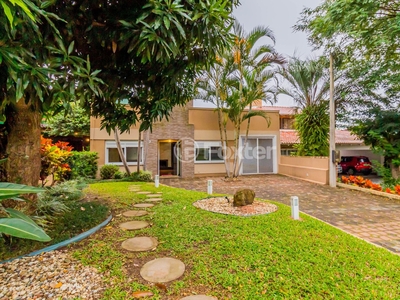 Casa em Condomínio 3 dorms à venda Avenida Juca Batista, Cavalhada - Porto Alegre