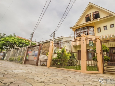 Casa em Condomínio 3 dorms à venda Rua Chico Pedro, Camaquã - Porto Alegre