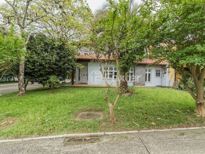 Casa em Condomínio 5 dorms à venda Avenida Juca Batista, Cavalhada - Porto Alegre