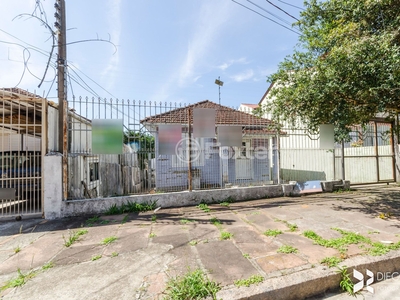 Terreno à venda Rua Nove de Março, Vila Ipiranga - Porto Alegre