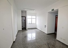 Sala para alugar no bairro Vale do Sereno, 135m²