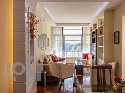 Apartamento à venda em Laranjeiras com 115 m², 3 quartos, 1 suíte, 1 vaga
