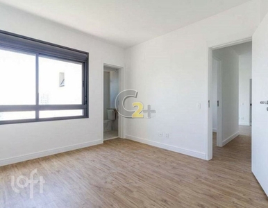 Apartamento à venda em Pinheiros com 118 m², 3 quartos, 1 suíte, 2 vagas
