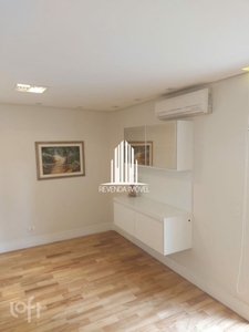 Apartamento à venda em Vila Andrade com 130 m², 4 quartos, 2 suítes, 2 vagas