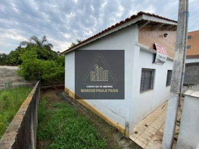 Casa à venda no bairro Centro em Bom Jesus dos Perdões