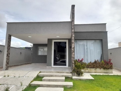 Casa em condomínio à venda no bairro Pindobas em Maricá