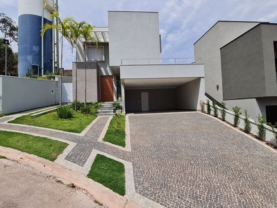 Casa em condomínio à venda no bairro Residencial Mont' Alcino em Valinhos