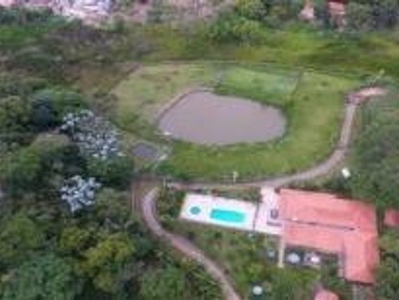 Imóvel comercial à venda no bairro Avenida Soldado José Menino de Sousa em Bom Jesus dos Perdões