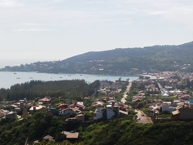 Terreno à venda no bairro Ferraz em Garopaba