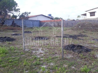 Terreno à venda no bairro Guarajuba em Camaçari