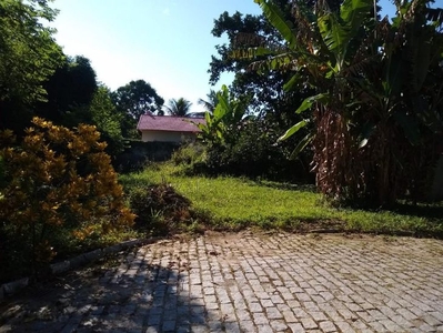 Terreno em condomínio à venda no bairro Ubatiba em Maricá