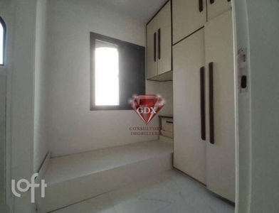 Apartamento à venda em Campo Belo com 138 m², 4 quartos, 1 suíte, 2 vagas