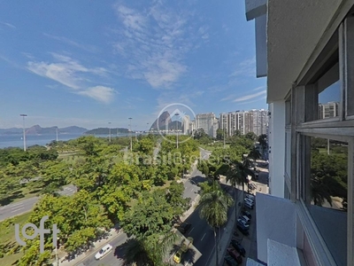 Apartamento à venda em Flamengo com 300 m², 4 quartos, 1 suíte, 2 vagas