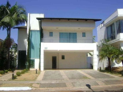 Casa em Condomínio com 4 quartos para alugar no bairro Residencial Granville, 350m²
